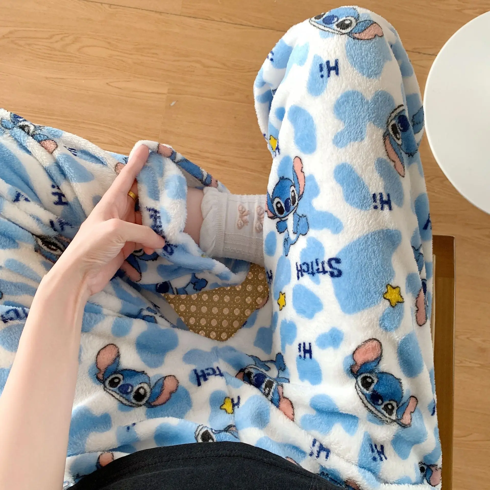 Pyjama en flanelle motif Stitc - Winter Clothing Gear avis et prix